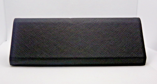 Black Triangular Folding Collapsible Hard Case for Glasses ~ by Karen Kane - Afbeelding 4 van 7