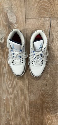 Air Jordan 3 UNC