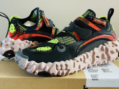 nike overreact flyknit ispa black crimson & volt