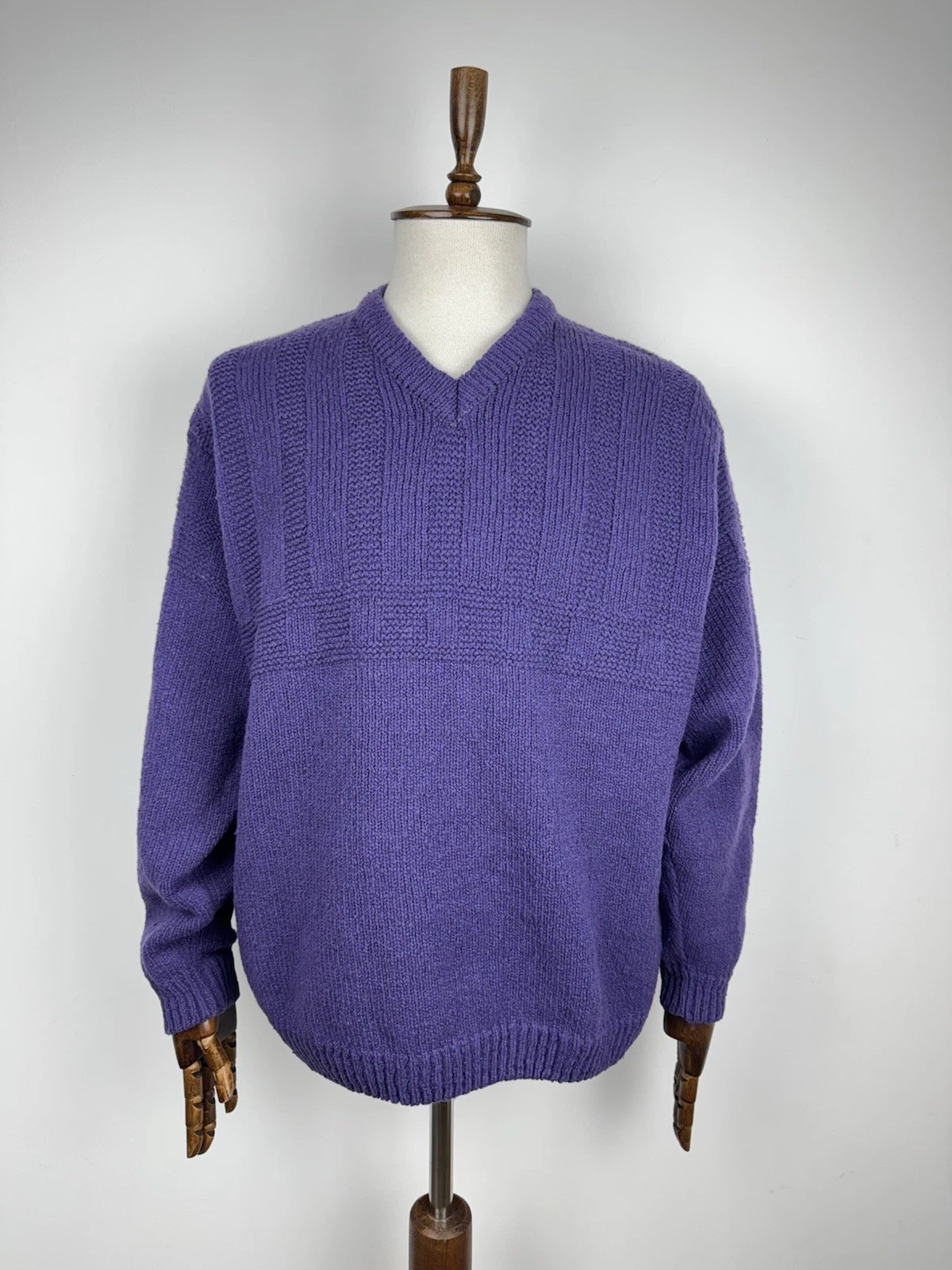 Men Vintage Highland Glen Scotland Wool Sweater Purple V-Neck Cable Knit Size 6