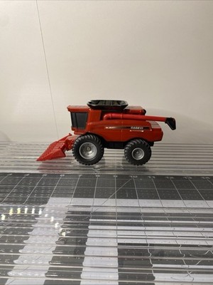 ERTL Case iH Plastic Farming Vehicle Red Combine C3-003
