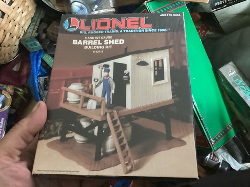 Cobertizo de barril vintage Lionel (NOS) 6-12718 NUEVO TODAVÍA EN ENVOLTURA DE PLÁSTICO | Zustand: New