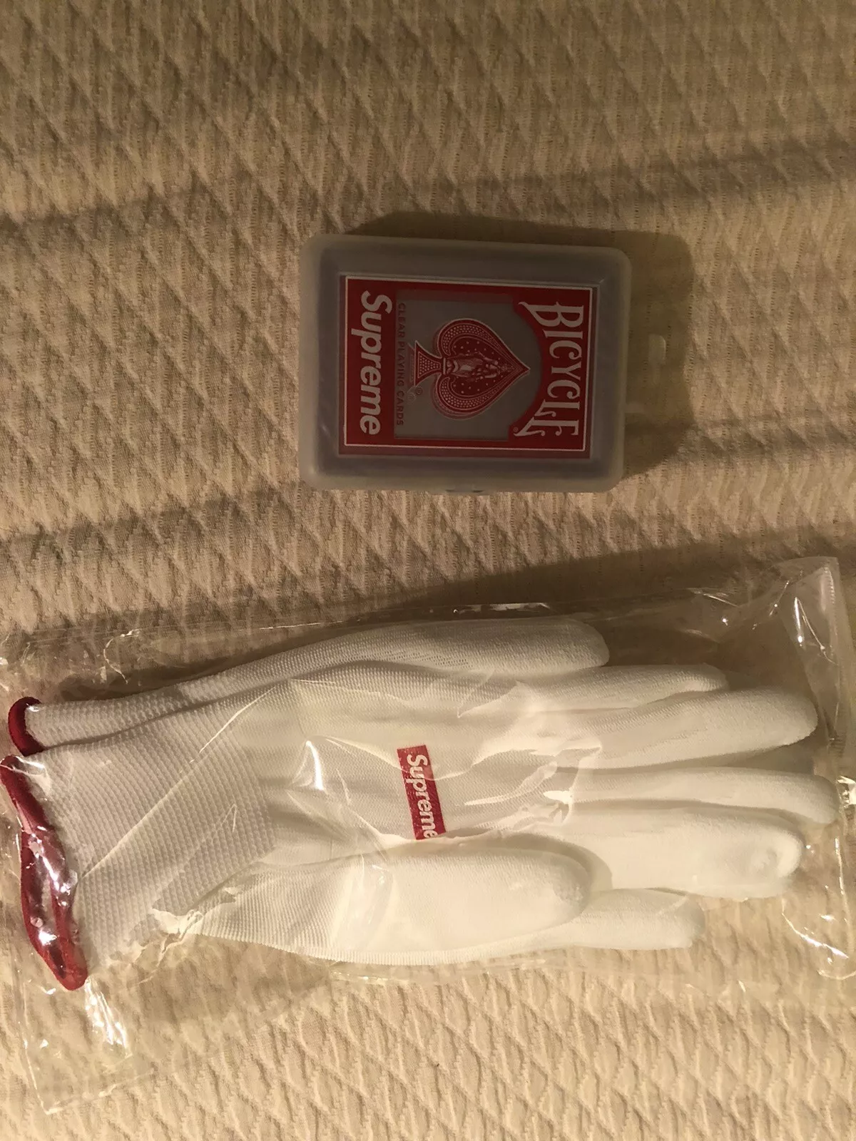 Cartes à jouer transparentes vélo Supreme rouge FW20 neuves avec gants caoutchoutés autocollants