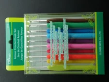 Clover Amour Steel Crochet Hooks B,C,D,E,F,G,H,I,J,7 
