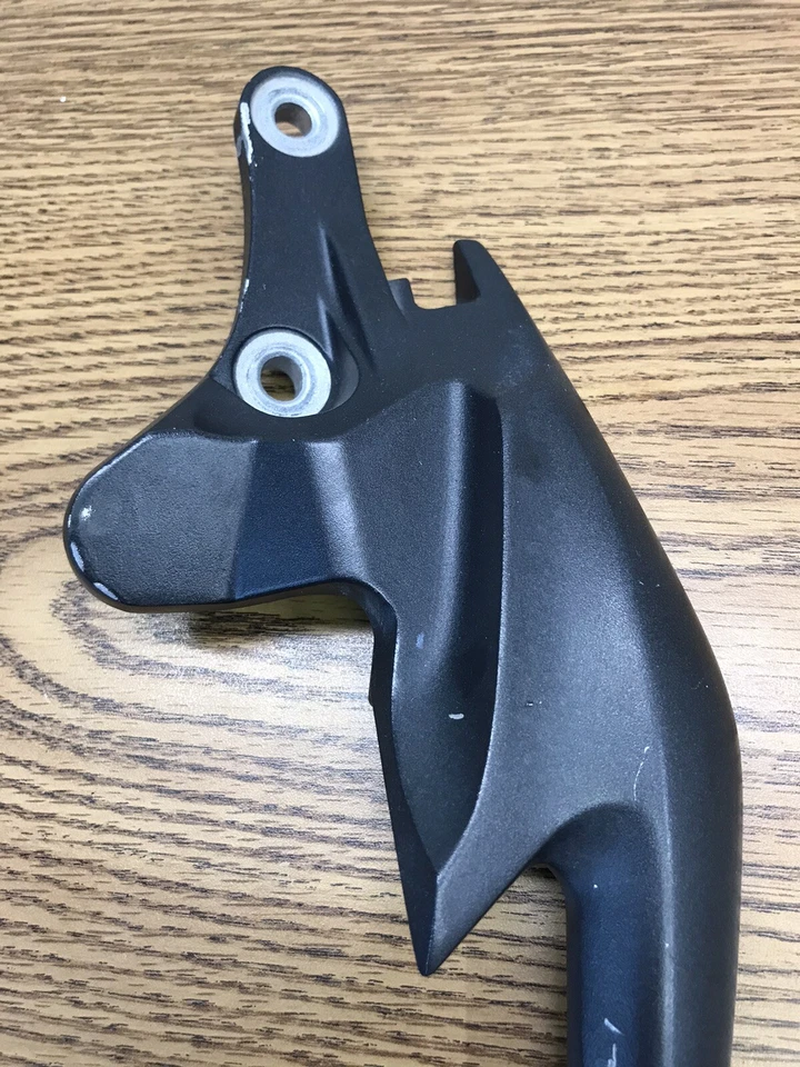 PIEZA MANGO TRASERO DERECHO HONDA CBR250R 2011-2013 # 50315-KPP-T00ZA Foto 2 de 4