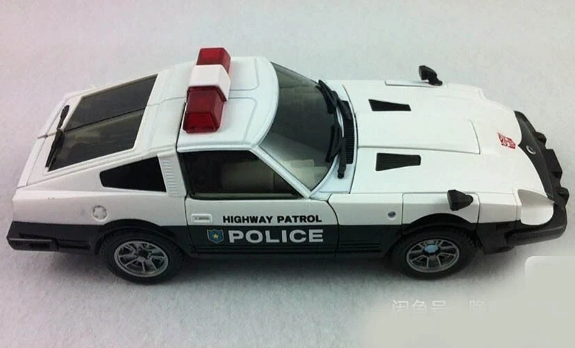 TAKARA TOMY Transformers Prowl Masterpiece MP17 6" Robot Action Figure Japan New - Image 4 of 4