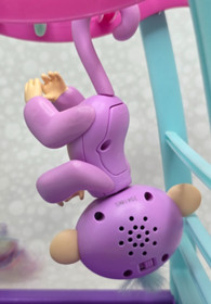 Fingerlings: Interactive Baby Animals Lot Of 5 And- Jungle Gym Playset Adorable!