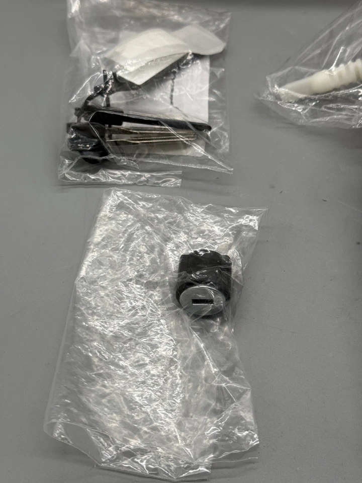 NEW Genuine Porsche 911 997 Boxster Cayman 987 2004-2008 Lock Set 99753801100 - Image 4 of 4