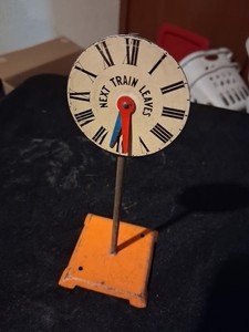 Vintage Ives "next train leaves Clock" acc for O-gauge model train Lionel