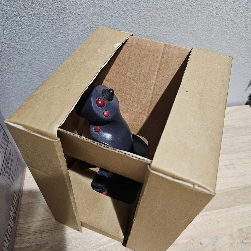 Vintage Logitech Wingman Extreme Digital 3D Joystick In Original Box - Image 4 of 4