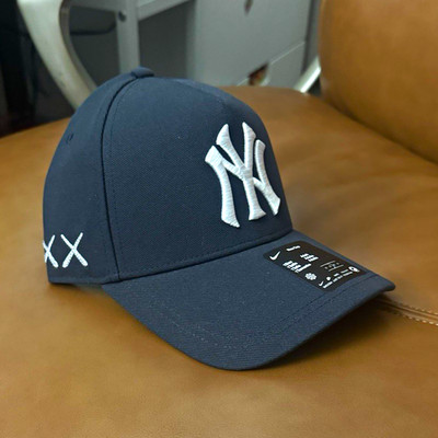 KAWS x Yankees Hat IN HAND Early Access Fanatics Fest NYC Ready to Ship Size M/L