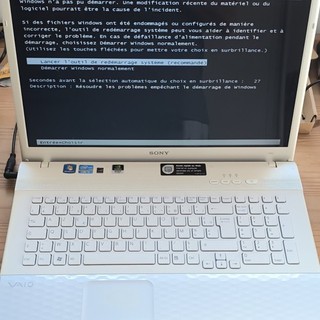 Sony VAIO 15 6" Intel Core i3 Windows 7 NVIDIA GeForce Blanc HS