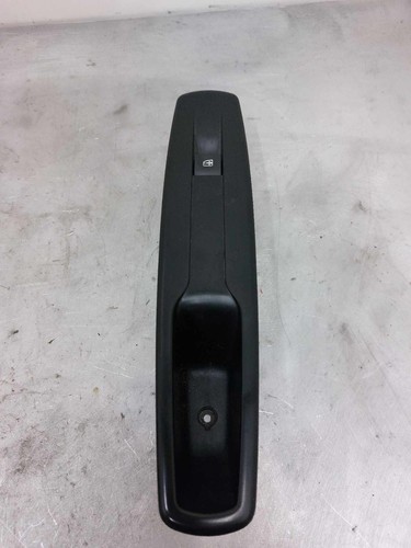 254218614R INTERRUTTORE ALZACRISTALLI ANTERIORE DESTRO / 809602454R
