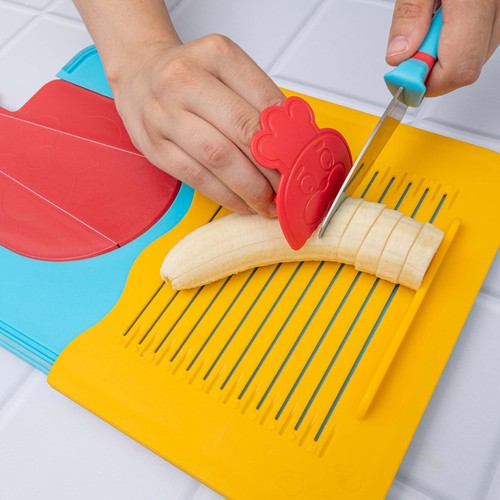Chefclub Kinder Schneidebrett Set - rutschfest mit abnehmbarer Führungsmatte - Bild 7 von 7