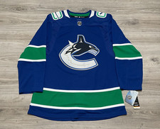NEW 2020 Adidas Vancouver Canucks NHL Fight Strap Hockey Jersey Men's 46 Small