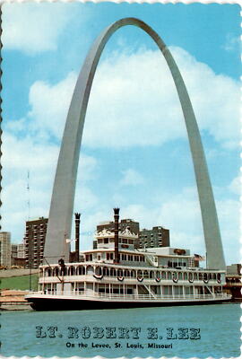 LT. ROBERT E. LEE, On the Levee, St. Louis, Missouri Postcard