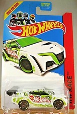 2013 Hot Wheels #115 HW Race-Thrill Racers LOOP COUPE White w/Black Pr5 Spokes