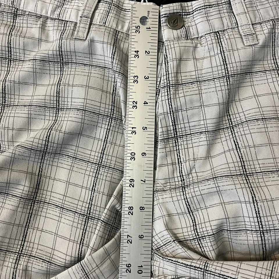 Pantalones Cortos Bermuda Volcom Corpo Class Para Hombres Talla 29 Blanco Mezcla de Algodón a Cuadros Foto 3 de 4
