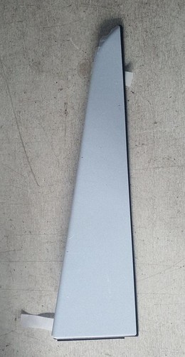 Becquet de lunette arrière