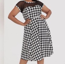 Torrid Houndstooth Plaid Midi Mesh Swing Dress Size 20 Women's Black White NEW