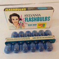 12 Sylvania Blue Dot M3 Flashbulbs NOS