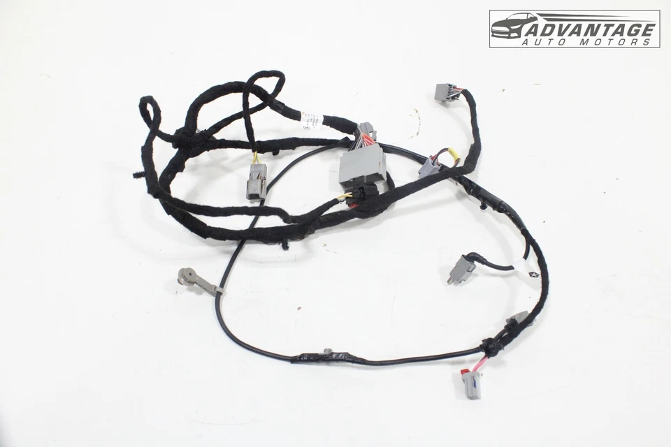 Chrysler 300 2016-2023 consola central y puerto auxiliar USB arnés de cableado OEM Foto 2 de 4