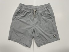 Vuori Kore Shorts Mens Small 7" Lined Sky Gray Polyester Yoga Gym