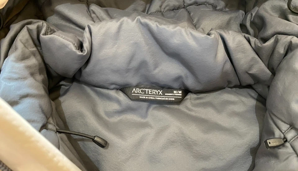 Chaqueta Larga Arc’teryx Mujer M Sensa Parka Gore-Tex Aislada Rubor Rosa Foto 3 de 4