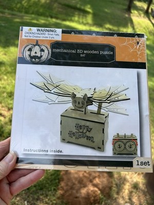 Mechanical 3D Wooden Puzzle Bat Halloween DIY Motion Toy Greenbrier NEW