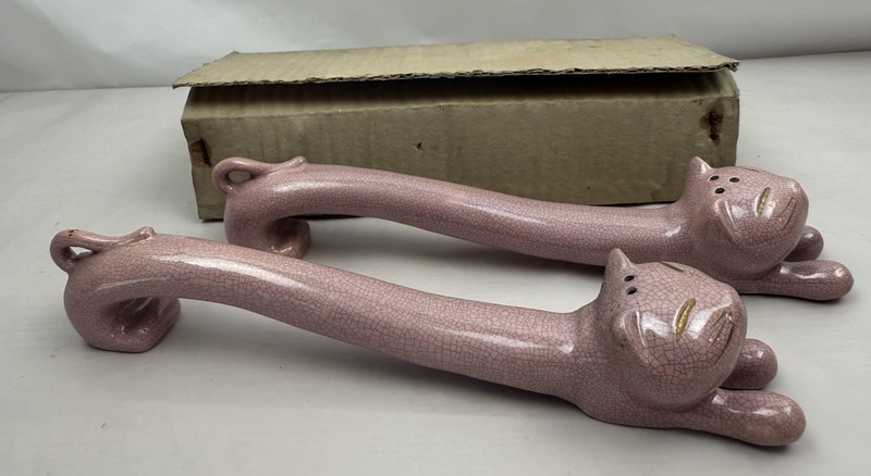 NOS Vintage Ceramic MCM Pink Stretch Long Cat Salt & Pepper Shakers