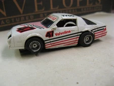Tyco Vintage HO 1980 – 1990 White Valvoline Camaro, # 47