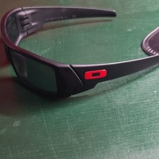 Oakley Gascan Men's Black Wrap Sunglasses Green Polarized Lenses