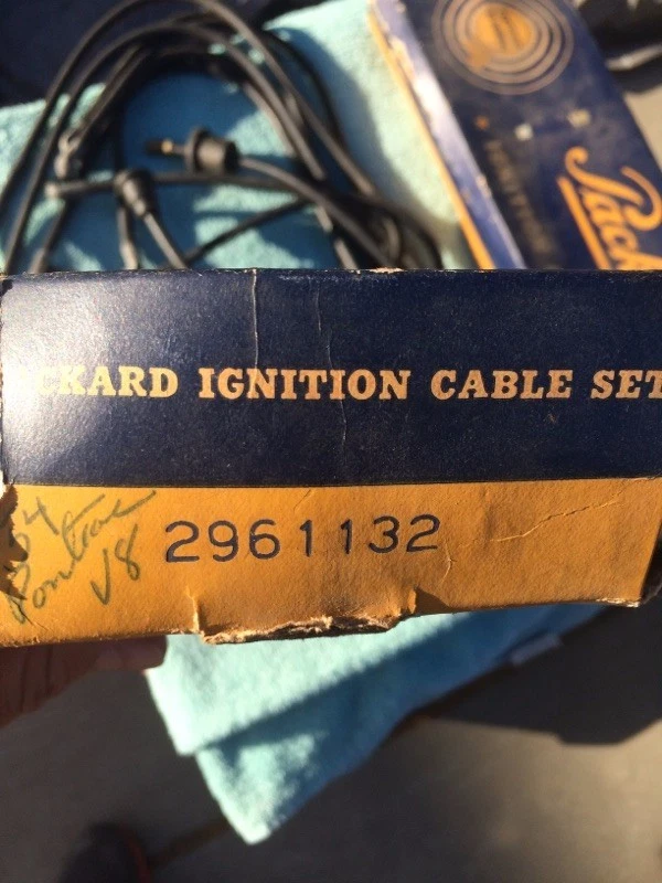 Pontiac Chieftain Star Chief 1954 V8 NOS Juego de encendido de bujías y cables de bobina Foto 3 de 4