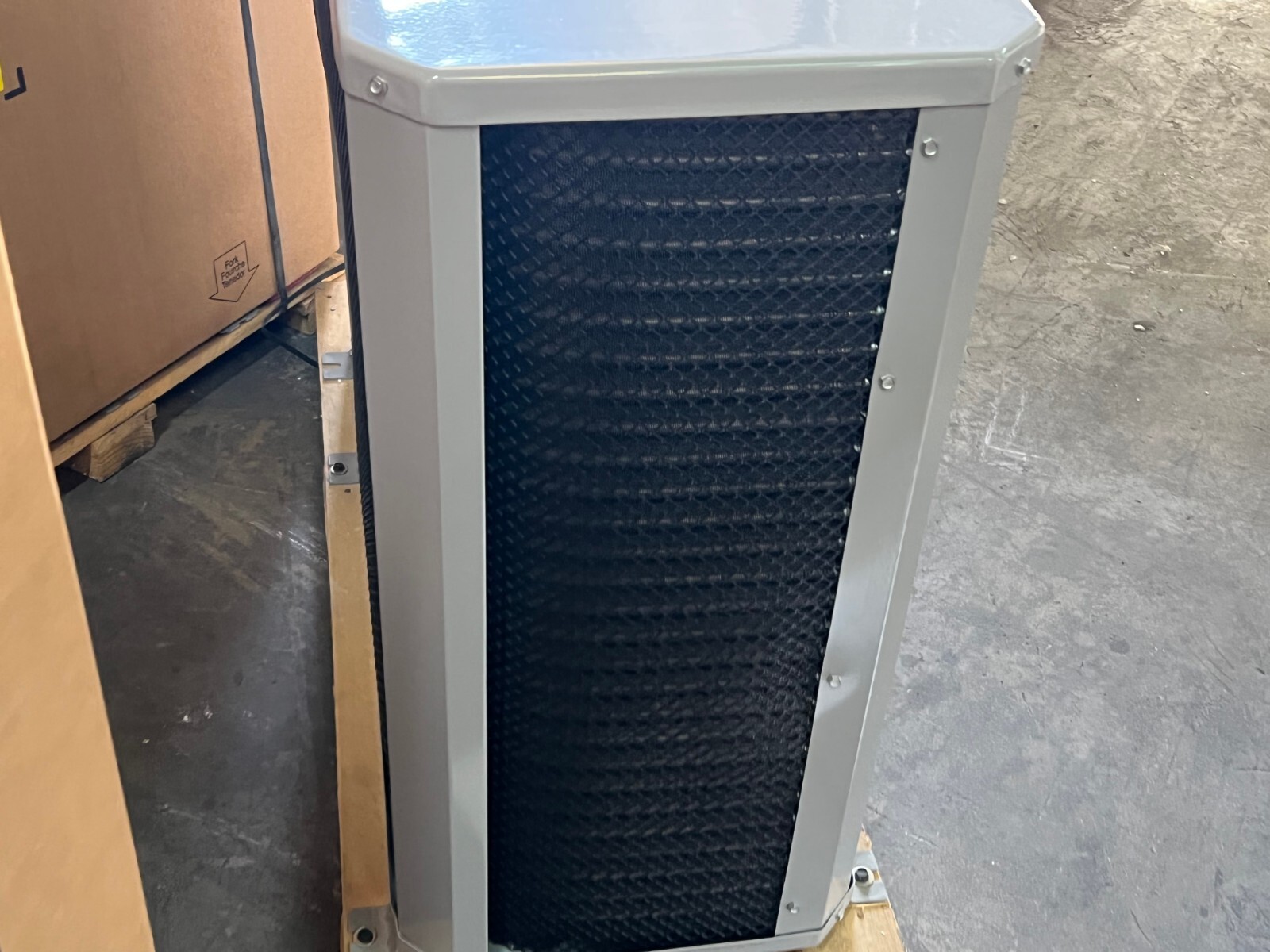 Bryant 124ANS024A Compact Slim Air Conditioner 2Ton 14SEER Condenser