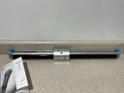 Festo DGPL-25-560-PPV-A-KF-B NEW