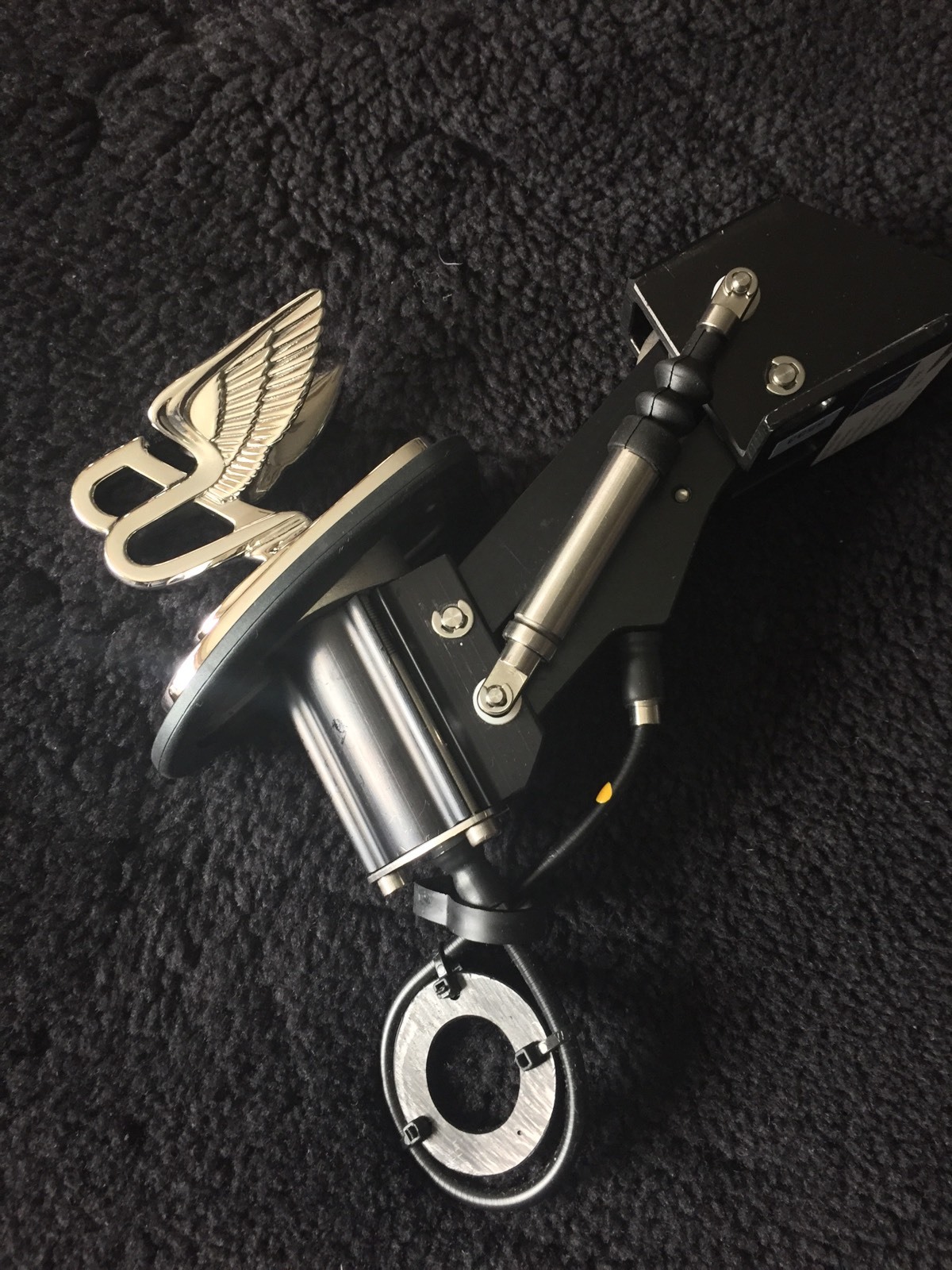 Bentley Mulsanne Flying B Drop Down Mascot Hood Ornament Assembly 3Y0853617G OEM