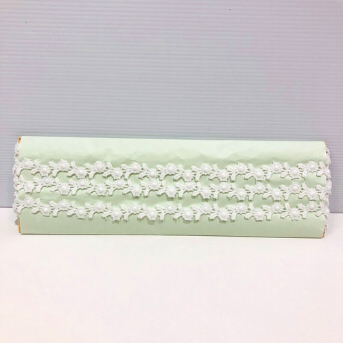 Vintage Lace Fabric Trim White Floral Edging Ribbon Piece Austrian Decorative - Picture 4 of 6