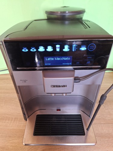Siemens EQ6 plus s100 Kaffeevollautomat  Wenig Bezüge