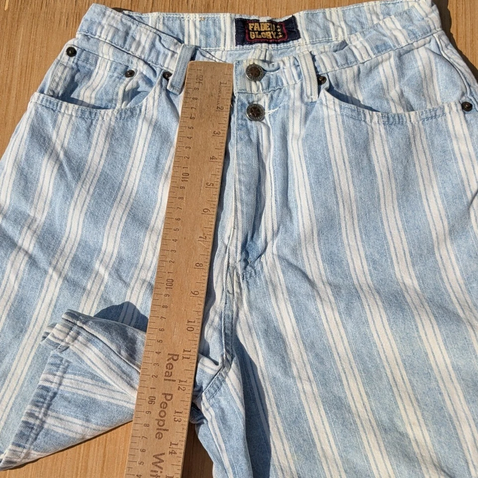 Vintage Faded Glory 90's Striped High Waisted Denim Mom Shorts Womens 7/8 Cotton - Image 4 of 4