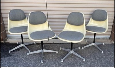 Authentic 1950s MCM Eames Shell Chairs, great condition, set of 4
