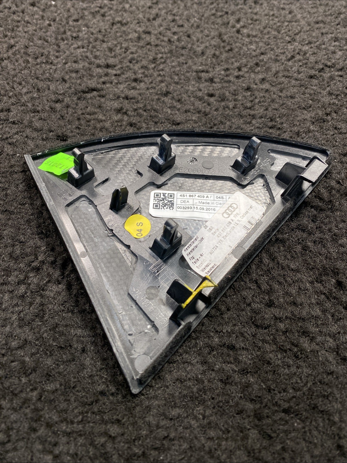 Audi R8 Left Door Matte Carbon Fiber Trim Panel OEM 4S1867409A