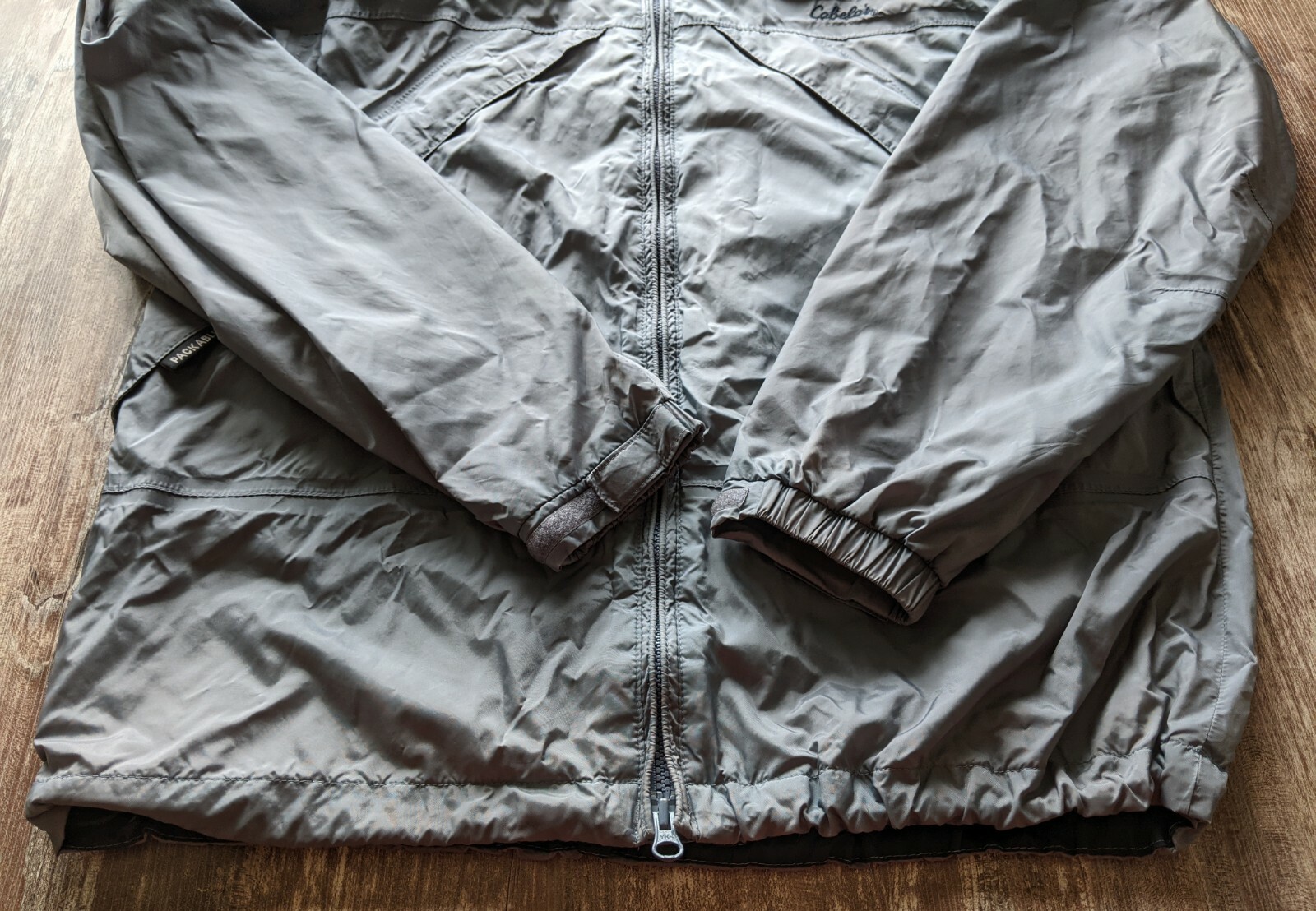 Cabela's Packable mesh lined Gray windbreaker hoo… - image 7