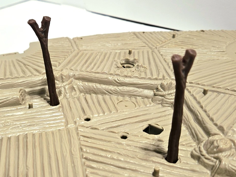 Ewok Village 1983 Firepit Spit Post, par. Reproducción. Foto 3 de 4