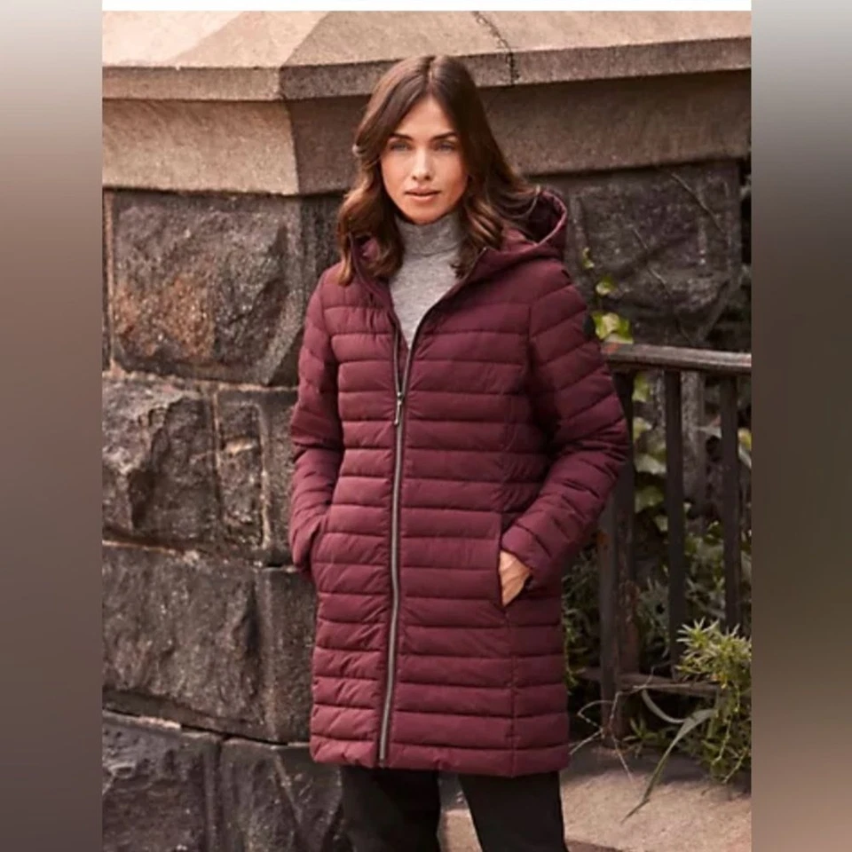 Weatherproof Hooded Puffer Coat in Merlot Color (94) Size 2X NWT Zipper Closure - Image 2 of 3