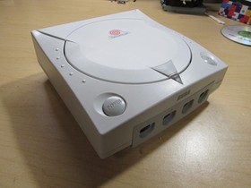 SEGA Dreamcast Console only, New Caps, Battery, Fuse NO GDROM, Very Clean!!