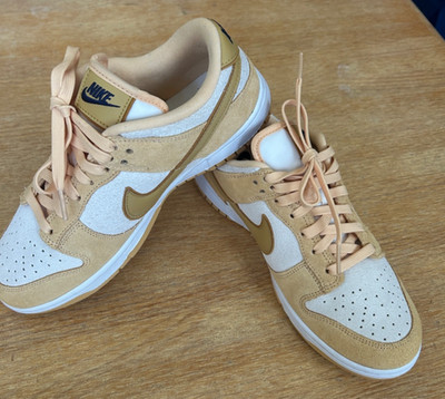 NiKE DUNK LOW LX Celestial Gold Suede /Wheat Gold-sail in Größe 40.5