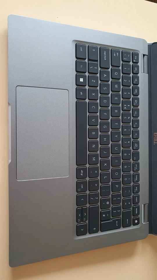 Dell Latitude 5320 · i7-1185G7 · 32GB · 1TB, photo 2 of 5