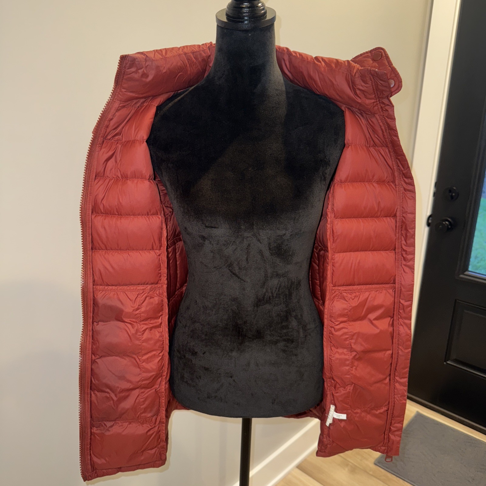 Lole Down Puffer Lightweight Packable Hooded Jack… - image 11