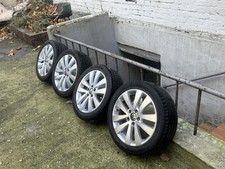 VW Golf 6 Alufelgen (17 Zoll) mit Sommerreifen 225/45 ZR17. Die Original 4x