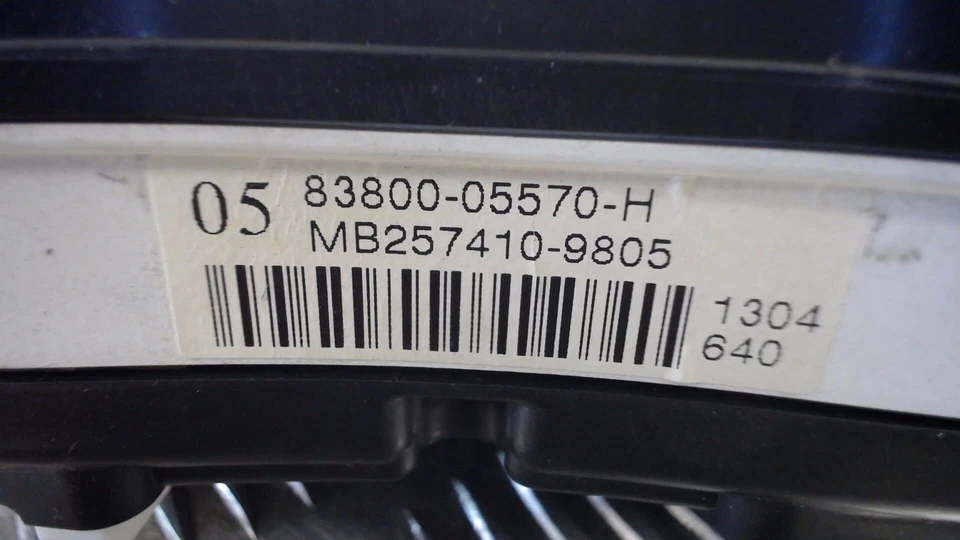 Instrumententafel komplett Toyota Avensis 2.0 Vvt-i Combi T25 2003-2006 - Bild 4 von 4